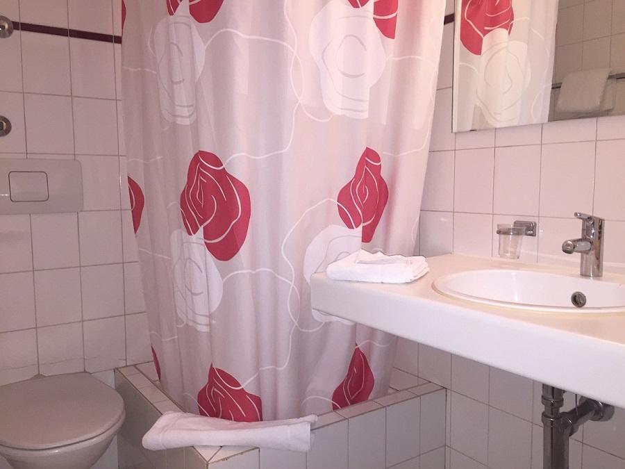 Zur Krummen Eich Hotel Basilea Esterno foto